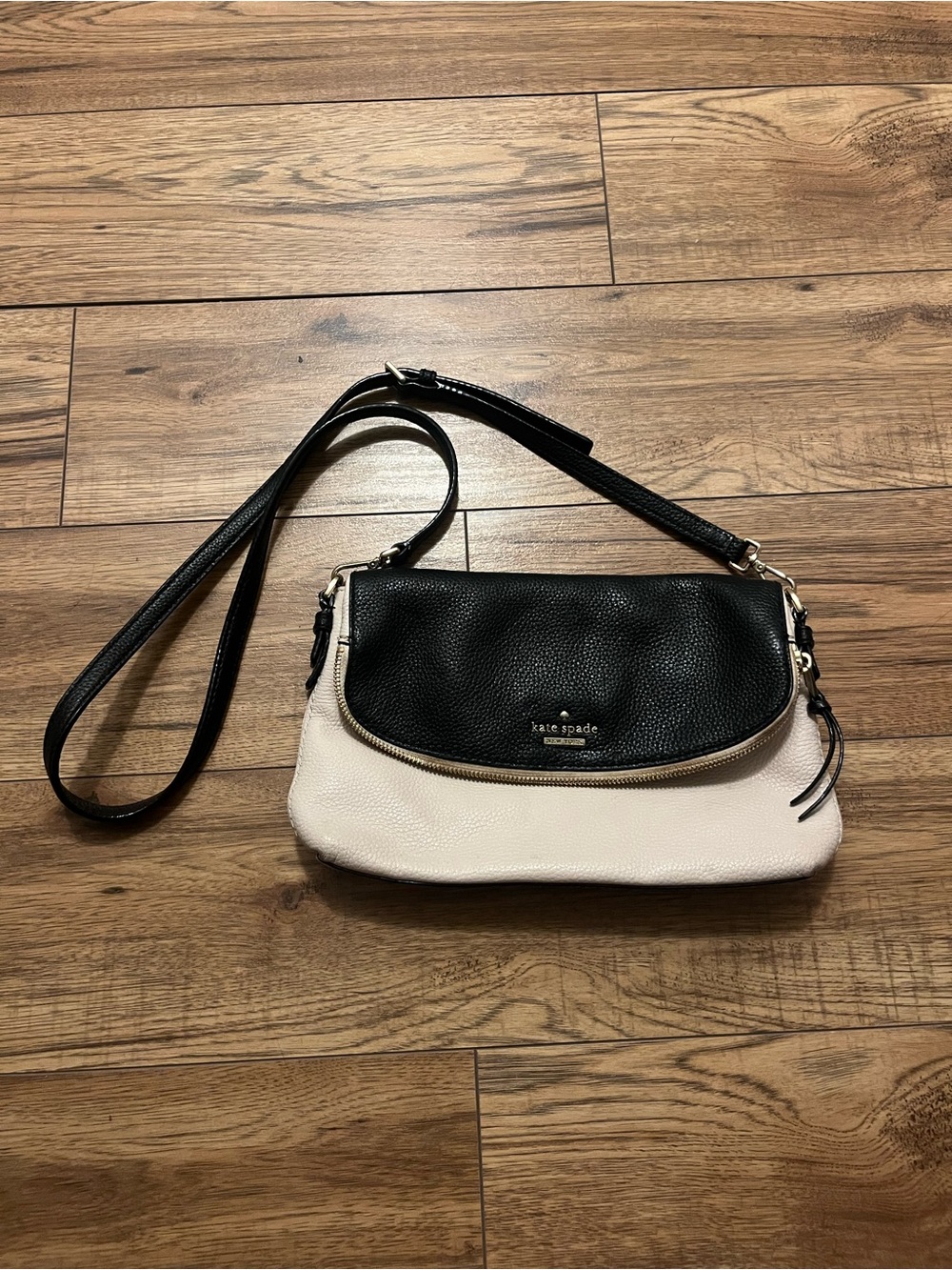 Kate Spade Medium Black & Cream Crossbody Bag